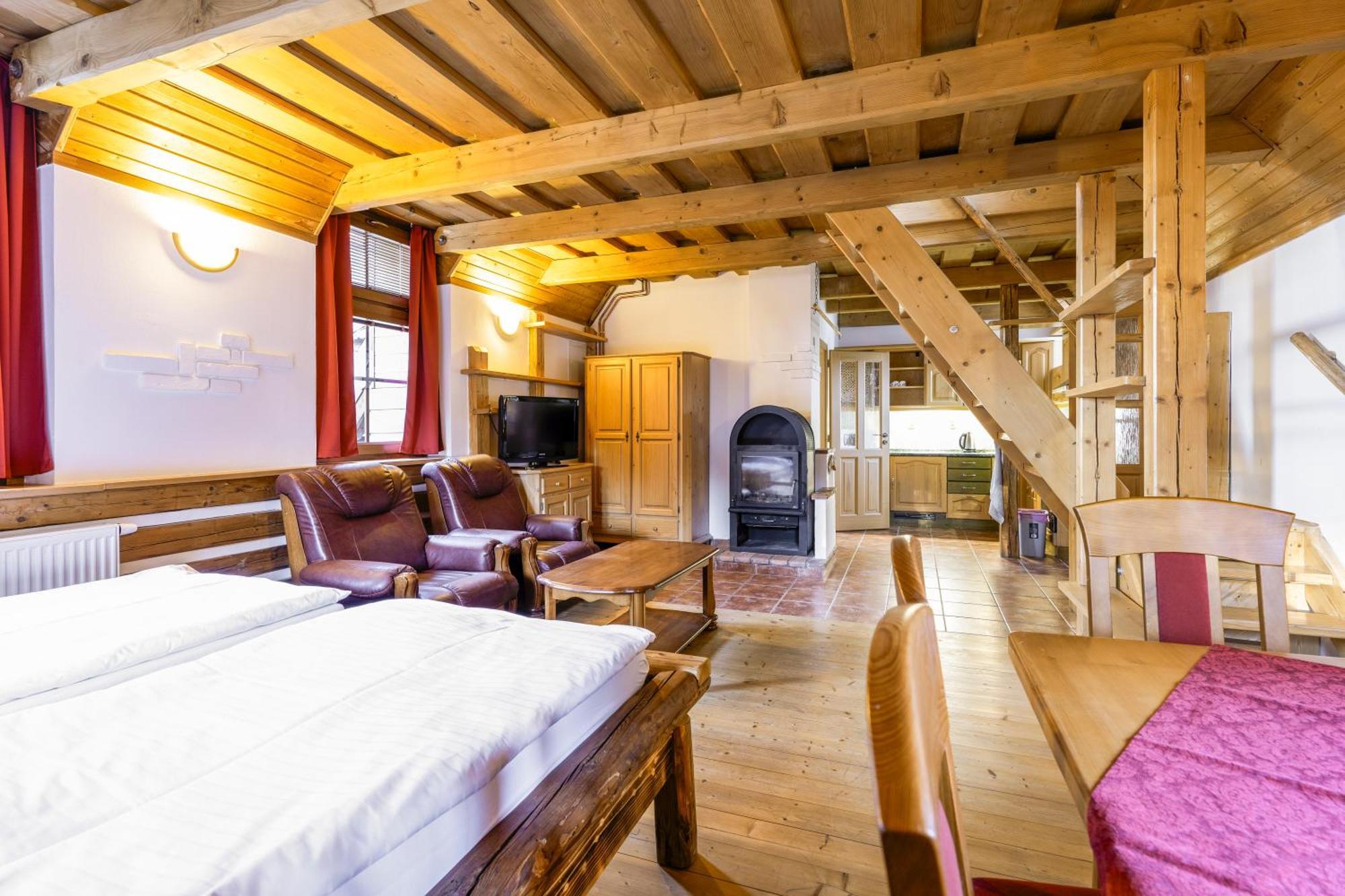 Hotel Leyla Frymburk Esterno foto